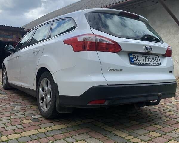Белый Форд Фокус, объемом двигателя 1.6 л и пробегом 203 тыс. км за 7999 $, фото 5 на Automoto.ua