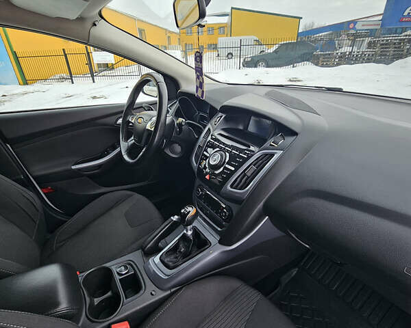 Белый Форд Фокус, объемом двигателя 1.6 л и пробегом 261 тыс. км за 7250 $, фото 19 на Automoto.ua
