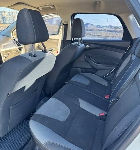 Білий Форд Фокус, об'ємом двигуна 1.6 л та пробігом 310 тис. км за 6200 $, фото 12 на Automoto.ua