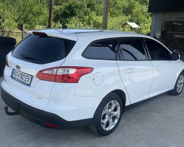 Білий Форд Фокус, об'ємом двигуна 1.56 л та пробігом 339 тис. км за 7000 $, фото 3 на Automoto.ua