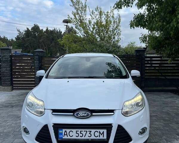 Білий Форд Фокус, об'ємом двигуна 1.56 л та пробігом 303 тис. км за 7500 $, фото 2 на Automoto.ua