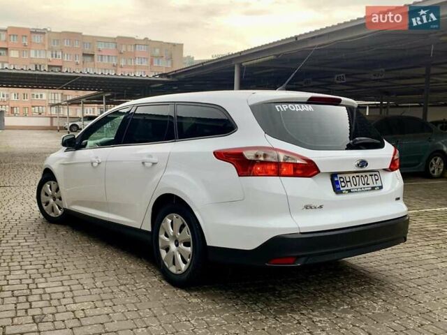 Білий Форд Фокус, об'ємом двигуна 1.6 л та пробігом 252 тис. км за 6400 $, фото 3 на Automoto.ua