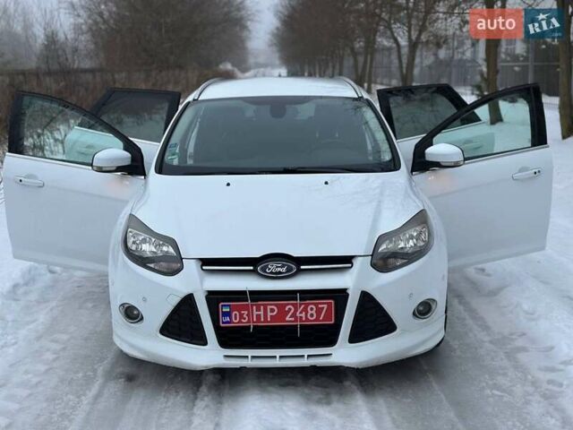 Белый Форд Фокус, объемом двигателя 1 л и пробегом 113 тыс. км за 7600 $, фото 25 на Automoto.ua