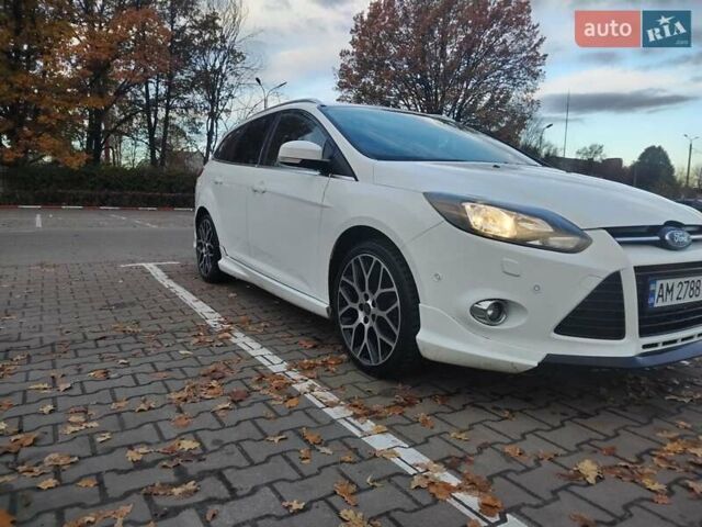 Форд Фокус 2012 в Житомире на Automoto.ua Белый Форд Фокус, объемом двигателя 1 л и пробегом 228 тыс. км за 6500 $, фото 2 на Automoto.ua
