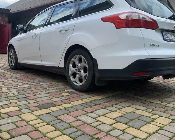 Белый Форд Фокус, объемом двигателя 1.6 л и пробегом 203 тыс. км за 7999 $, фото 7 на Automoto.ua