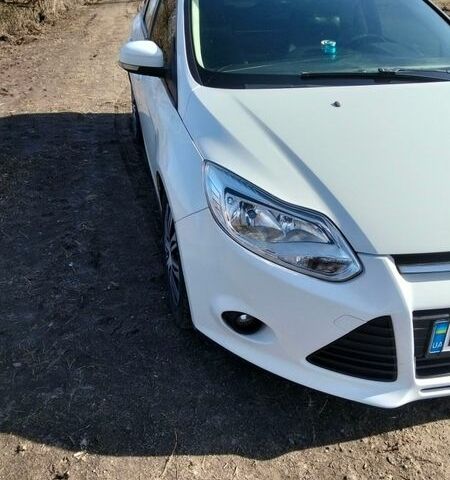 Белый Форд Фокус, объемом двигателя 1.6 л и пробегом 300 тыс. км за 7700 $, фото 2 на Automoto.ua