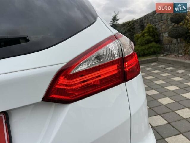 Білий Форд Фокус, об'ємом двигуна 1.6 л та пробігом 211 тис. км за 8750 $, фото 63 на Automoto.ua