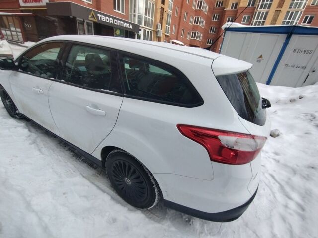 Білий Форд Фокус, об'ємом двигуна 1 л та пробігом 130 тис. км за 6500 $, фото 1 на Automoto.ua