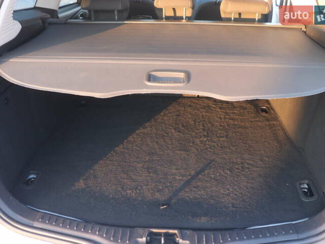 Білий Форд Фокус, об'ємом двигуна 1 л та пробігом 112 тис. км за 7200 $, фото 9 на Automoto.ua