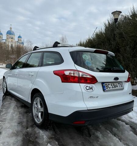 Білий Форд Фокус, об'ємом двигуна 1.56 л та пробігом 211 тис. км за 8000 $, фото 34 на Automoto.ua