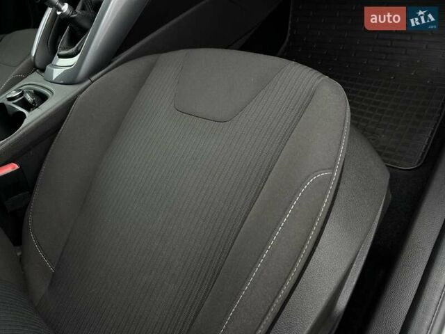 Білий Форд Фокус, об'ємом двигуна 1.6 л та пробігом 211 тис. км за 8750 $, фото 96 на Automoto.ua