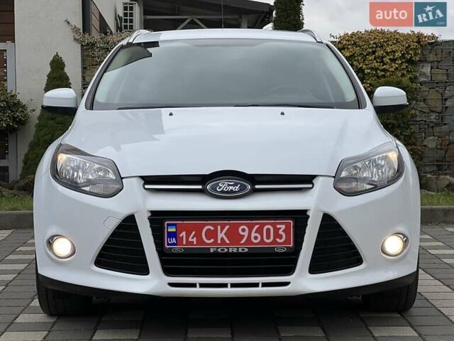 Білий Форд Фокус, об'ємом двигуна 1.6 л та пробігом 211 тис. км за 8750 $, фото 44 на Automoto.ua