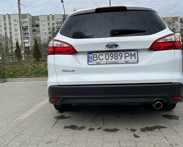 Білий Форд Фокус, об'ємом двигуна 2 л та пробігом 182 тис. км за 9800 $, фото 34 на Automoto.ua