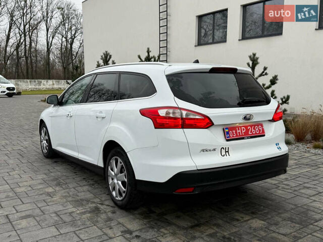 Белый Форд Фокус, объемом двигателя 1.6 л и пробегом 192 тыс. км за 7300 $, фото 6 на Automoto.ua