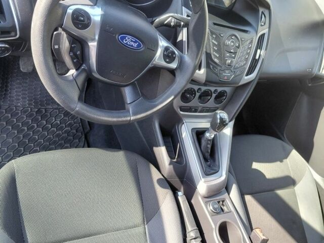 Белый Форд Фокус, объемом двигателя 1.6 л и пробегом 240 тыс. км за 6950 $, фото 15 на Automoto.ua