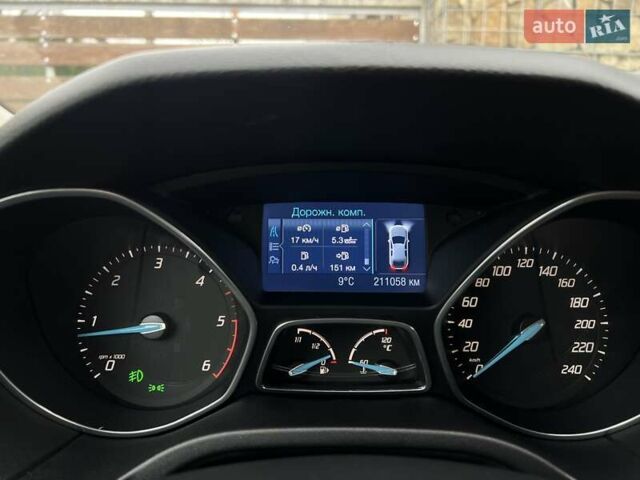 Білий Форд Фокус, об'ємом двигуна 1.6 л та пробігом 211 тис. км за 8750 $, фото 109 на Automoto.ua
