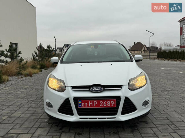 Белый Форд Фокус, объемом двигателя 1.6 л и пробегом 192 тыс. км за 7300 $, фото 4 на Automoto.ua