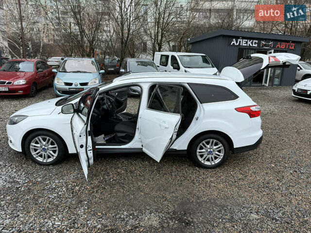 Білий Форд Фокус, об'ємом двигуна 0 л та пробігом 260 тис. км за 7800 $, фото 5 на Automoto.ua