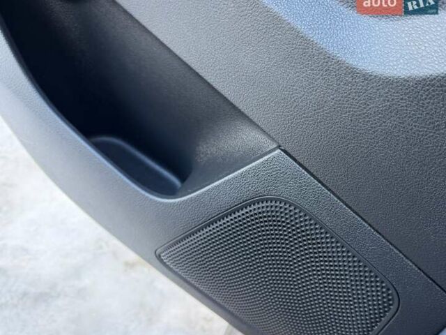 Білий Форд Фокус, об'ємом двигуна 1.6 л та пробігом 241 тис. км за 7950 $, фото 95 на Automoto.ua