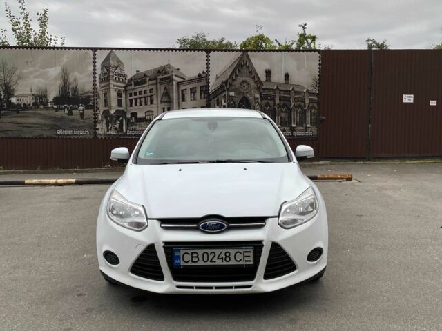 Форд Фокус 2013 в Чернигове на Automoto.ua Белый Форд Фокус, объемом двигателя 1.6 л и пробегом 385 тыс. км за 7000 $, фото 22 на Automoto.ua