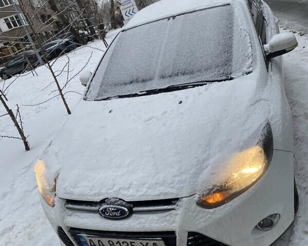 Белый Форд Фокус, объемом двигателя 1.6 л и пробегом 211 тыс. км за 6100 $, фото 4 на Automoto.ua