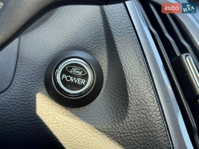 Белый Форд Фокус, объемом двигателя 1.6 л и пробегом 221 тыс. км за 8499 $, фото 43 на Automoto.ua