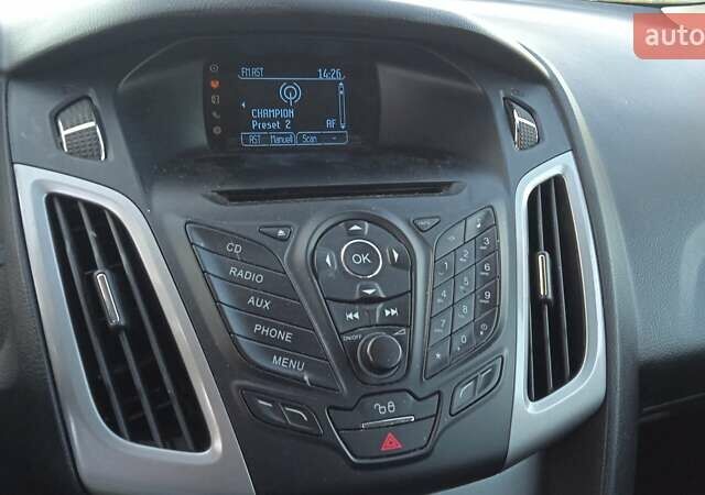 Белый Форд Фокус, объемом двигателя 1.6 л и пробегом 215 тыс. км за 7600 $, фото 9 на Automoto.ua