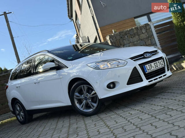Форд Фокус 2013 в Стрые на Automoto.ua Белый Форд Фокус, объемом двигателя 0 л и пробегом 202 тыс. км за 8850 $, фото 10 на Automoto.ua