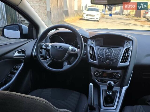 Белый Форд Фокус, объемом двигателя 1.6 л и пробегом 247 тыс. км за 7499 $, фото 21 на Automoto.ua