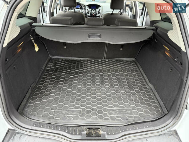 Білий Форд Фокус, об'ємом двигуна 0 л та пробігом 260 тис. км за 7800 $, фото 19 на Automoto.ua