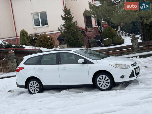 Белый Форд Фокус, объемом двигателя 1.6 л и пробегом 250 тыс. км за 7399 $, фото 11 на Automoto.ua
