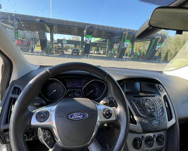 Білий Форд Фокус, об'ємом двигуна 1.6 л та пробігом 268 тис. км за 6800 $, фото 9 на Automoto.ua