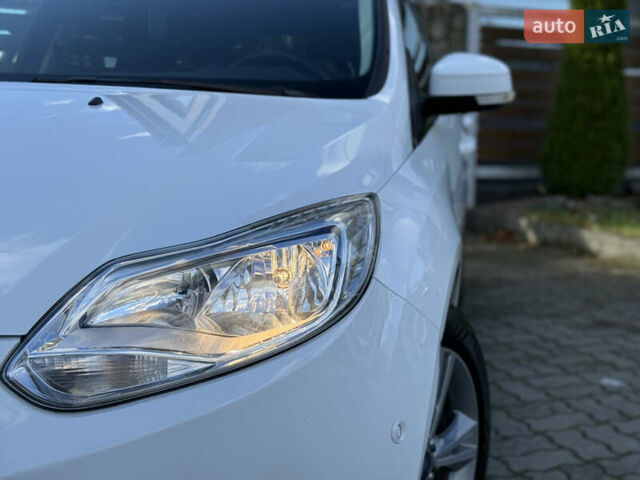 Форд Фокус 2013 в Стрые на Automoto.ua Белый Форд Фокус, объемом двигателя 0 л и пробегом 202 тыс. км за 8850 $, фото 44 на Automoto.ua