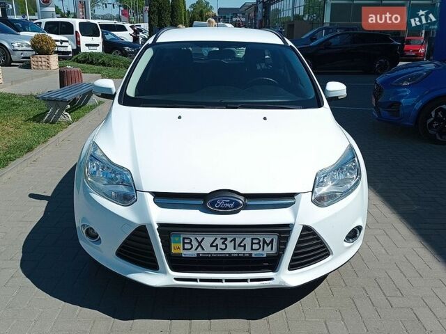 Белый Форд Фокус, объемом двигателя 1 л и пробегом 107 тыс. км за 8100 $, фото 4 на Automoto.ua