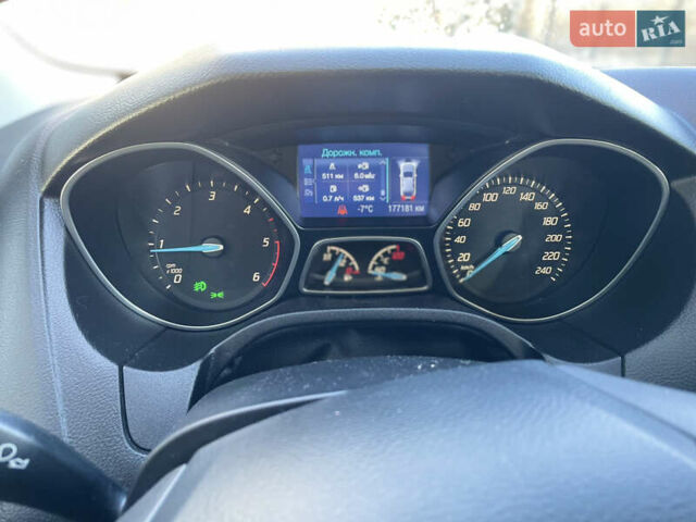 Білий Форд Фокус, об'ємом двигуна 1.6 л та пробігом 179 тис. км за 8700 $, фото 16 на Automoto.ua