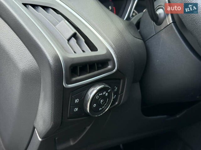 Форд Фокус 2013 в Стрые на Automoto.ua Белый Форд Фокус, объемом двигателя 0 л и пробегом 202 тыс. км за 8850 $, фото 102 на Automoto.ua