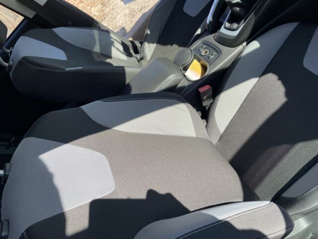 Белый Форд Фокус, объемом двигателя 1.6 л и пробегом 97 тыс. км за 8300 $, фото 9 на Automoto.ua