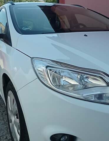 Білий Форд Фокус, об'ємом двигуна 1.6 л та пробігом 270 тис. км за 7999 $, фото 1 на Automoto.ua