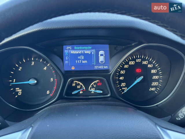 Белый Форд Фокус, объемом двигателя 1.6 л и пробегом 221 тыс. км за 8499 $, фото 42 на Automoto.ua