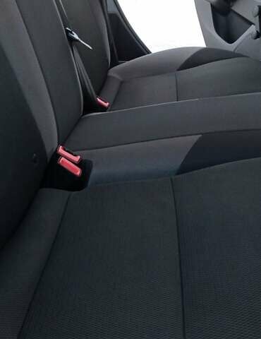 Білий Форд Фокус, об'ємом двигуна 1.6 л та пробігом 270 тис. км за 7999 $, фото 11 на Automoto.ua