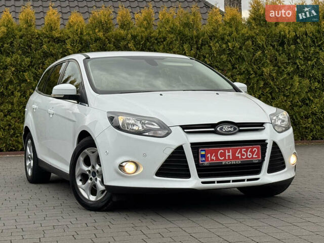 Білий Форд Фокус, об'ємом двигуна 1.6 л та пробігом 221 тис. км за 8699 $, фото 3 на Automoto.ua