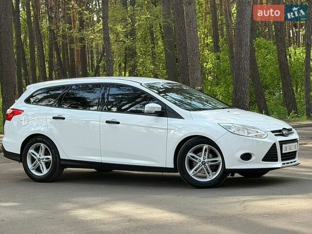 Белый Форд Фокус, объемом двигателя 1.6 л и пробегом 258 тыс. км за 7700 $, фото 8 на Automoto.ua