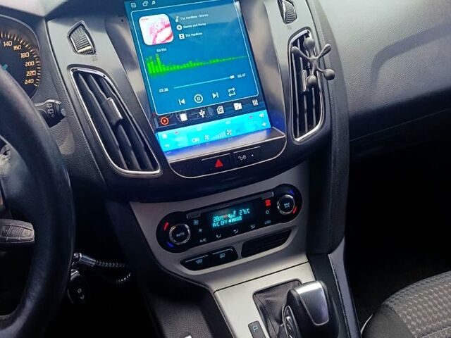 Белый Форд Фокус, объемом двигателя 1.6 л и пробегом 210 тыс. км за 6000 $, фото 8 на Automoto.ua