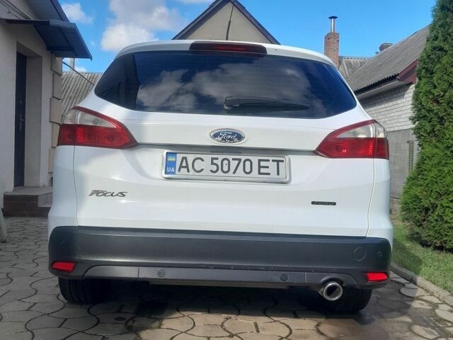 Білий Форд Фокус, об'ємом двигуна 2 л та пробігом 301 тис. км за 6100 $, фото 2 на Automoto.ua