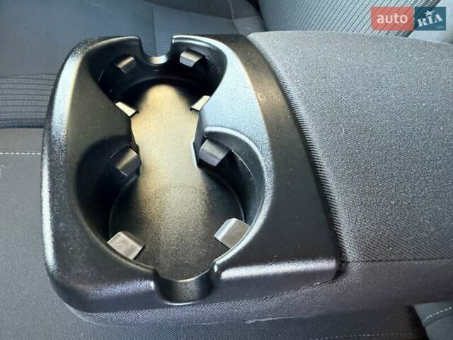 Білий Форд Фокус, об'ємом двигуна 1.6 л та пробігом 241 тис. км за 7950 $, фото 93 на Automoto.ua