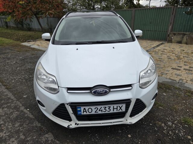 Білий Форд Фокус, об'ємом двигуна 1 л та пробігом 250 тис. км за 5200 $, фото 5 на Automoto.ua