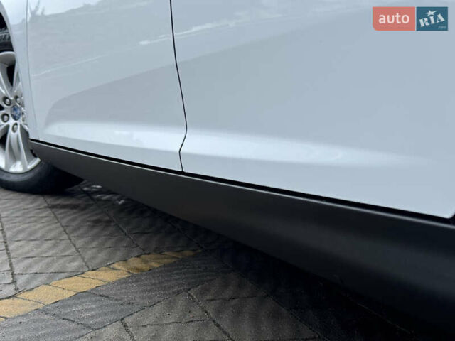 Белый Форд Фокус, объемом двигателя 1.6 л и пробегом 258 тыс. км за 8890 $, фото 26 на Automoto.ua