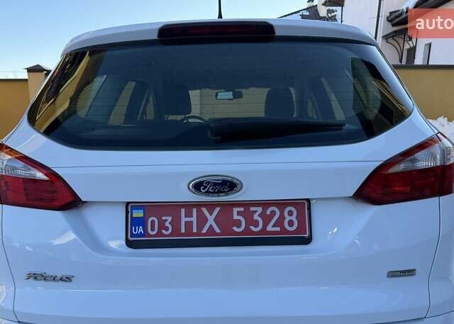 Білий Форд Фокус, об'ємом двигуна 1.6 л та пробігом 241 тис. км за 7950 $, фото 8 на Automoto.ua