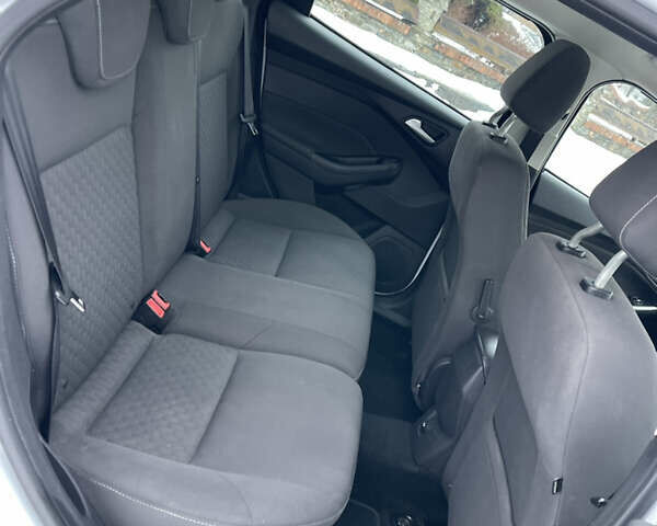 Белый Форд Фокус, объемом двигателя 1.6 л и пробегом 250 тыс. км за 7399 $, фото 46 на Automoto.ua