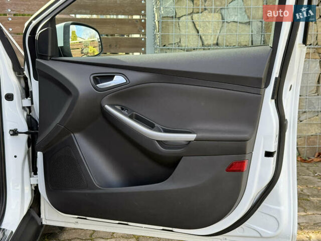 Форд Фокус 2013 в Стрые на Automoto.ua Белый Форд Фокус, объемом двигателя 0 л и пробегом 202 тыс. км за 8850 $, фото 113 на Automoto.ua